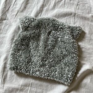H&M Divided cat beanie
